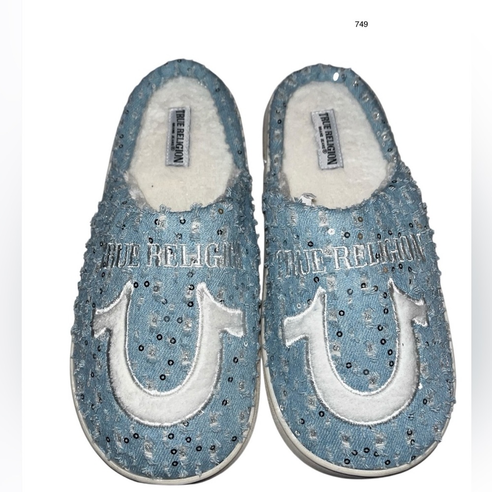 *new* True Religion Light Blue Denim Slippers Size Medium 6.5-7.5